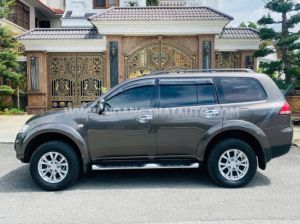 Xe Mitsubishi Pajero Sport D 4x2 MT 2017