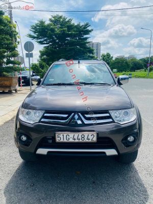 Xe Mitsubishi Pajero Sport D 4x2 MT 2017