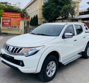 Xe Mitsubishi Triton 4x2 AT 2015