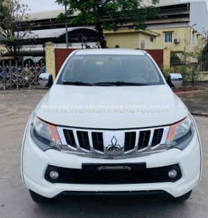 Xe Mitsubishi Triton 4x2 AT 2015