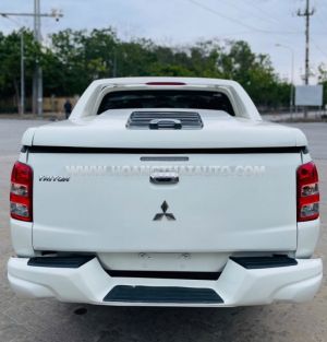 Xe Mitsubishi Triton 4x2 AT 2015