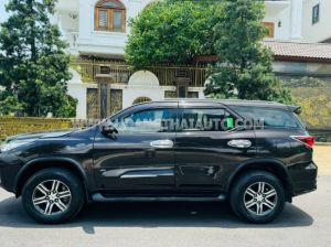 Xe Toyota Fortuner 2.7V 4x2 AT 2018