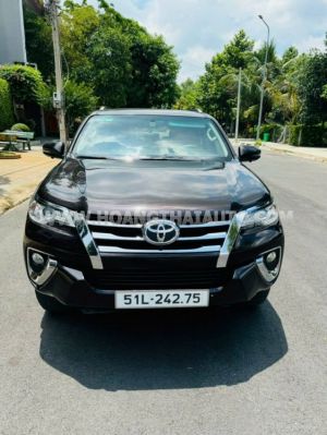 Xe Toyota Fortuner 2.7V 4x2 AT 2018