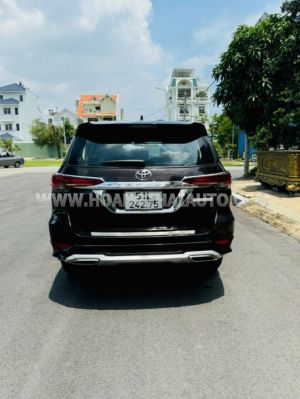 Xe Toyota Fortuner 2.7V 4x2 AT 2018
