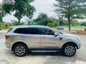 Xe Ford Everest Titanium 2.0L 4x2 AT 2019