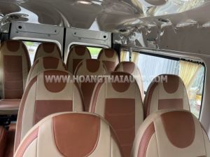 Xe Ford Transit Tiêu chuẩn 2023