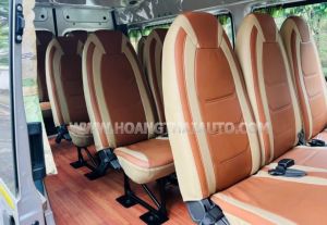 Xe Ford Transit Tiêu chuẩn 2023