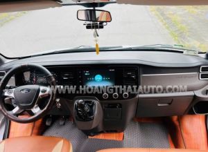 Xe Ford Transit Tiêu chuẩn 2023