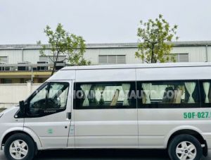 Xe Ford Transit Tiêu chuẩn 2023