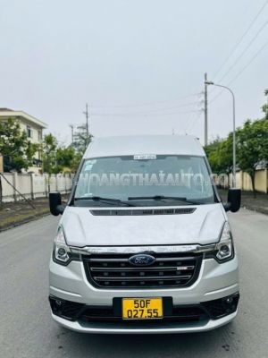 Xe Ford Transit Tiêu chuẩn 2023