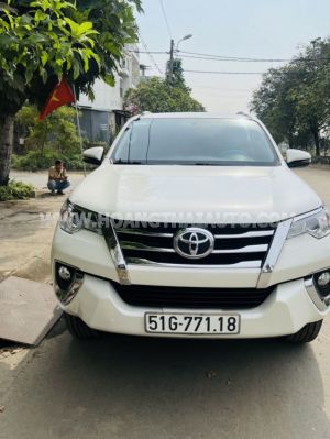 Xe Toyota Fortuner 2.7V 4x2 AT 2020