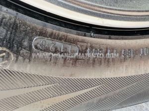 Xe Toyota Fortuner 2.7V 4x2 AT 2020