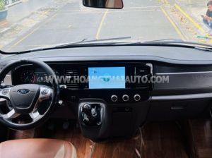 Xe Ford Transit Tiêu chuẩn 2023