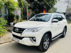 Xe Toyota Fortuner 2.7V 4x2 AT 2020