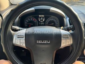 Xe Isuzu MU-X 3.0 4X2 AT 2017