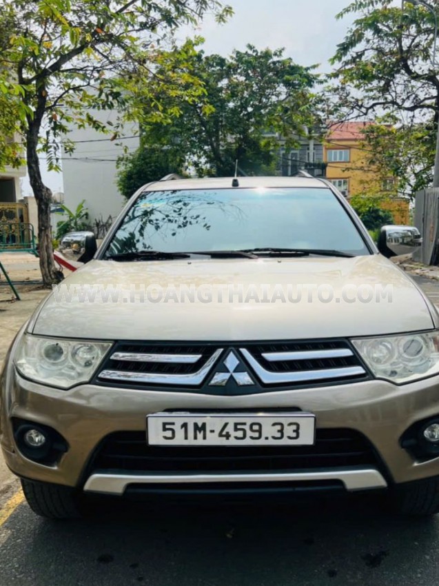 Mitsubishi Pajero Sport 3.0G 4x2 AT