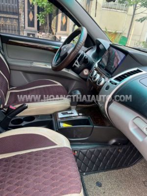 Xe Mitsubishi Pajero Sport 3.0G 4x2 AT 2015