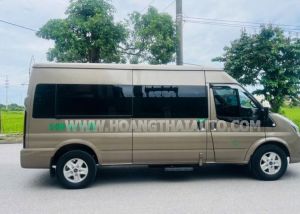 Xe Ford Transit Tiêu chuẩn 2023