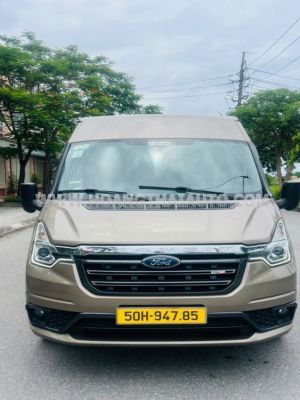 Xe Ford Transit Tiêu chuẩn 2023