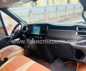 Xe Ford Transit Tiêu chuẩn 2023