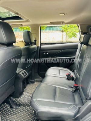 Xe Mitsubishi Outlander Premium 2.0 CVT 2021