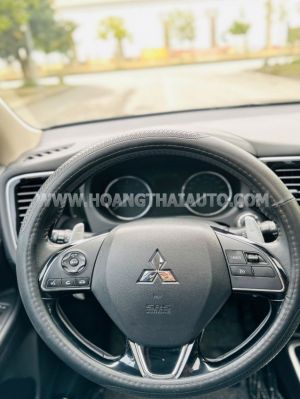 Xe Mitsubishi Outlander Premium 2.0 CVT 2021