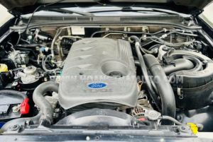 Xe Ford Everest 2.5L 4x4 MT 2013