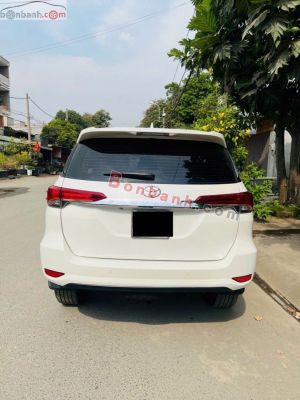 Xe Toyota Fortuner 2.7V 4x2 AT 2020