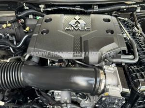 Xe Mitsubishi Pajero Sport G 4x2 AT 2015