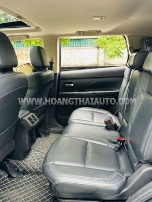 Xe Mitsubishi Outlander Premium 2.0 CVT 2021