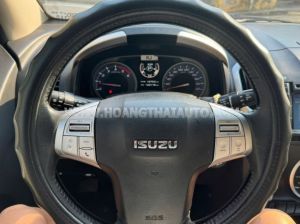 Xe Isuzu MU-X 3.0 4X2 AT 2017