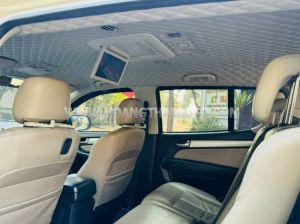 Xe Isuzu MU-X 3.0 4X2 AT 2017